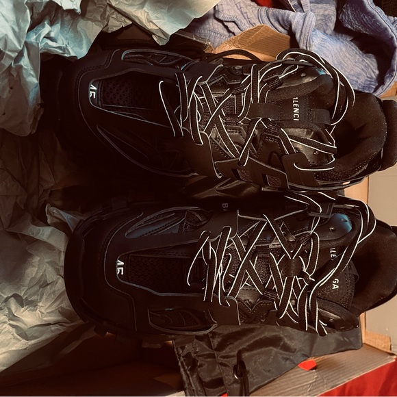 Size 42 = Size 11